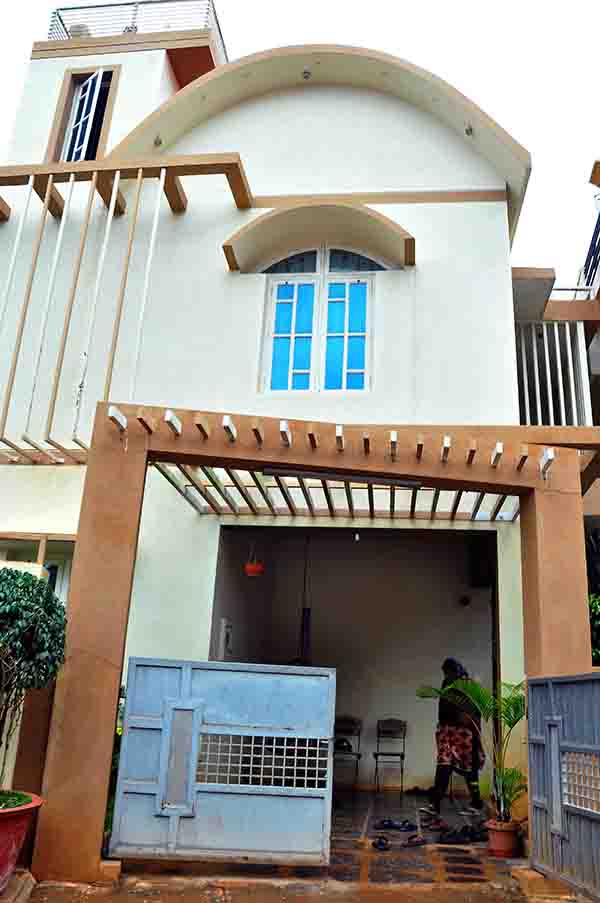 ವಿದ್ಯಾನಗರ: ಮನೆಗೆ ನುಗ್ಗಿ ಚಿನ್ನಾಭರಣ ಕಳ್ಳತನ